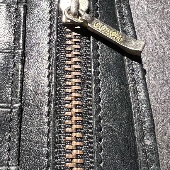 Vintage Coach wallet. - Picture 6 of 9